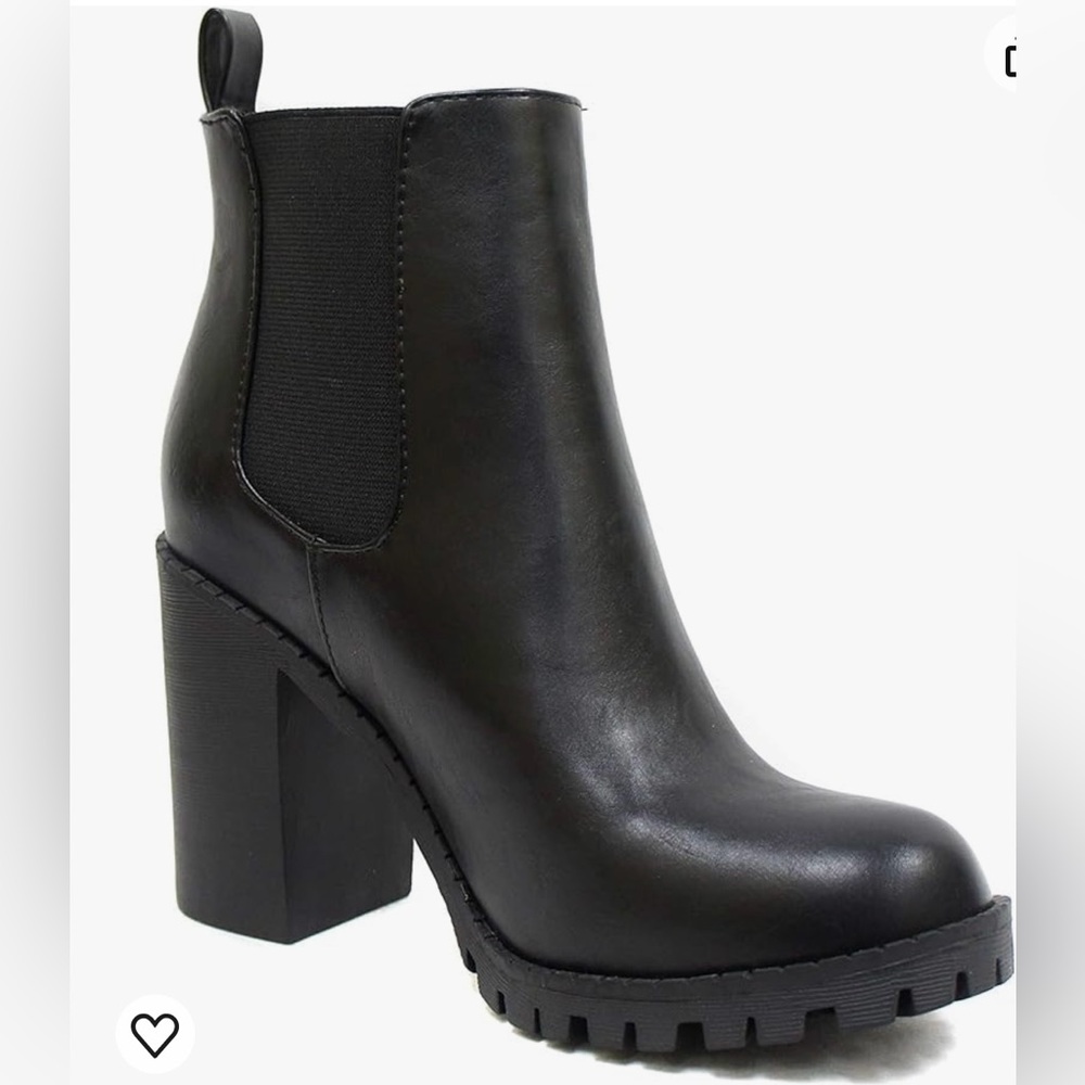 Women’s Soda Black Boots Size 8.5